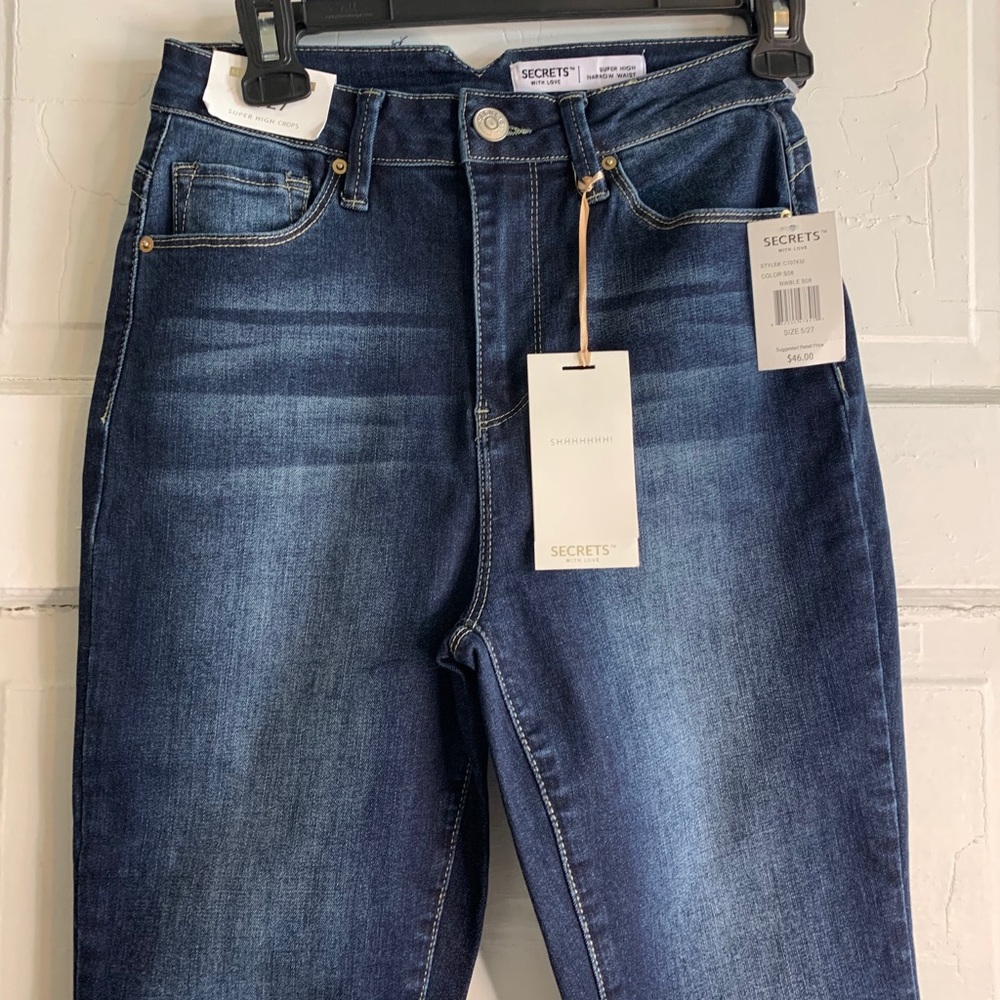 Size 5 Junior secret crop jeans